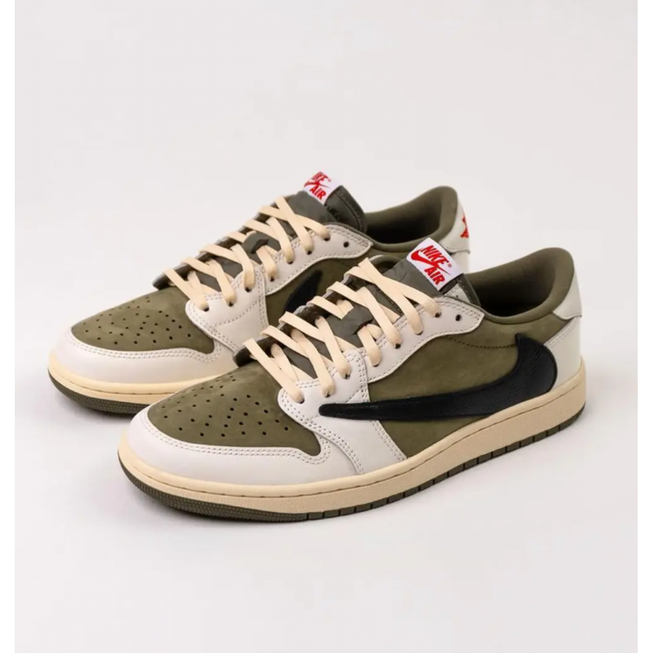 Travis Scott x Air Jordan 1 Low OG Medium Olive DM7866-200