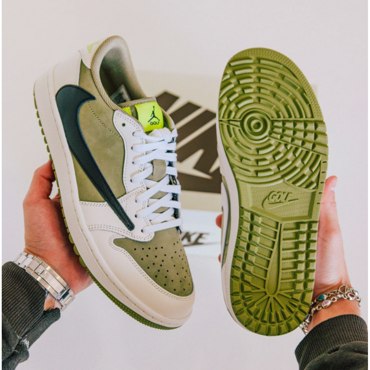 Кроссовки Air Jordan 1 Retro Low Golf Travis Scott Neutral Olive FZ3124-200