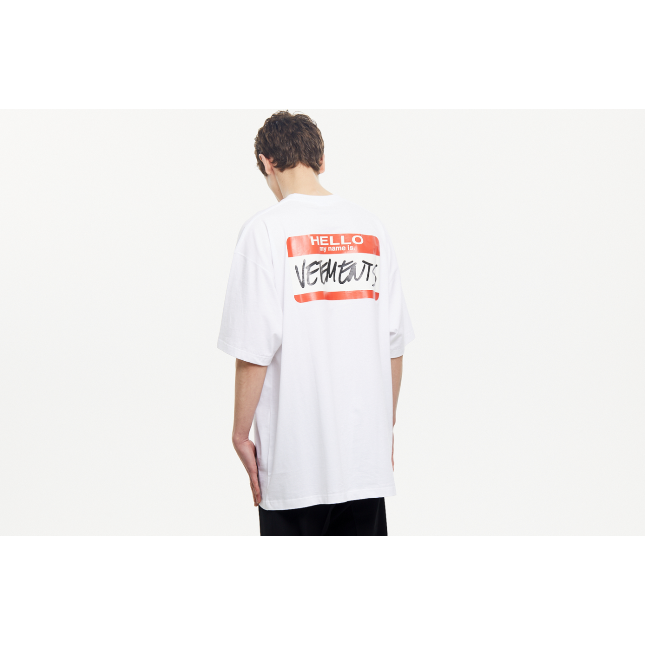 Футболка VETEMENTS My Name is VETEMENTS T-Shirt White белая
