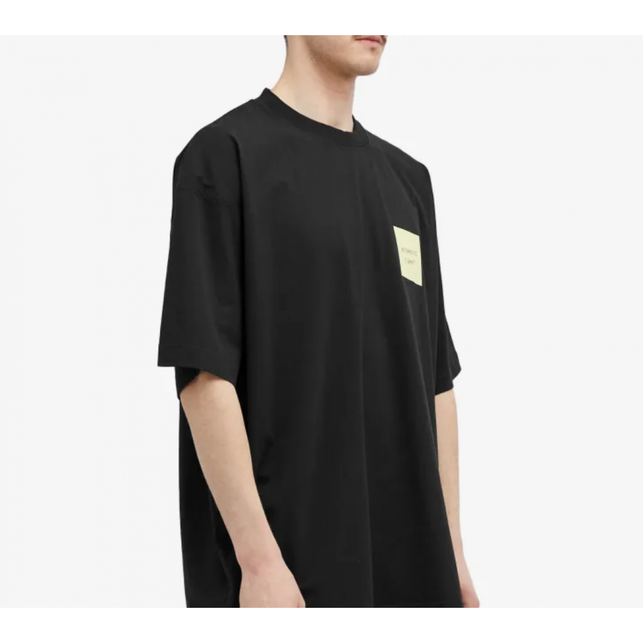 Футболка VETEMENTS Sticker Logo T-Shirt Black UE64TR430B